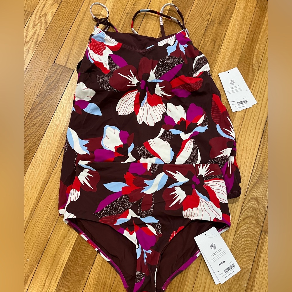 Athleta tankini swim set w tags 34D 34DD top M bottoms